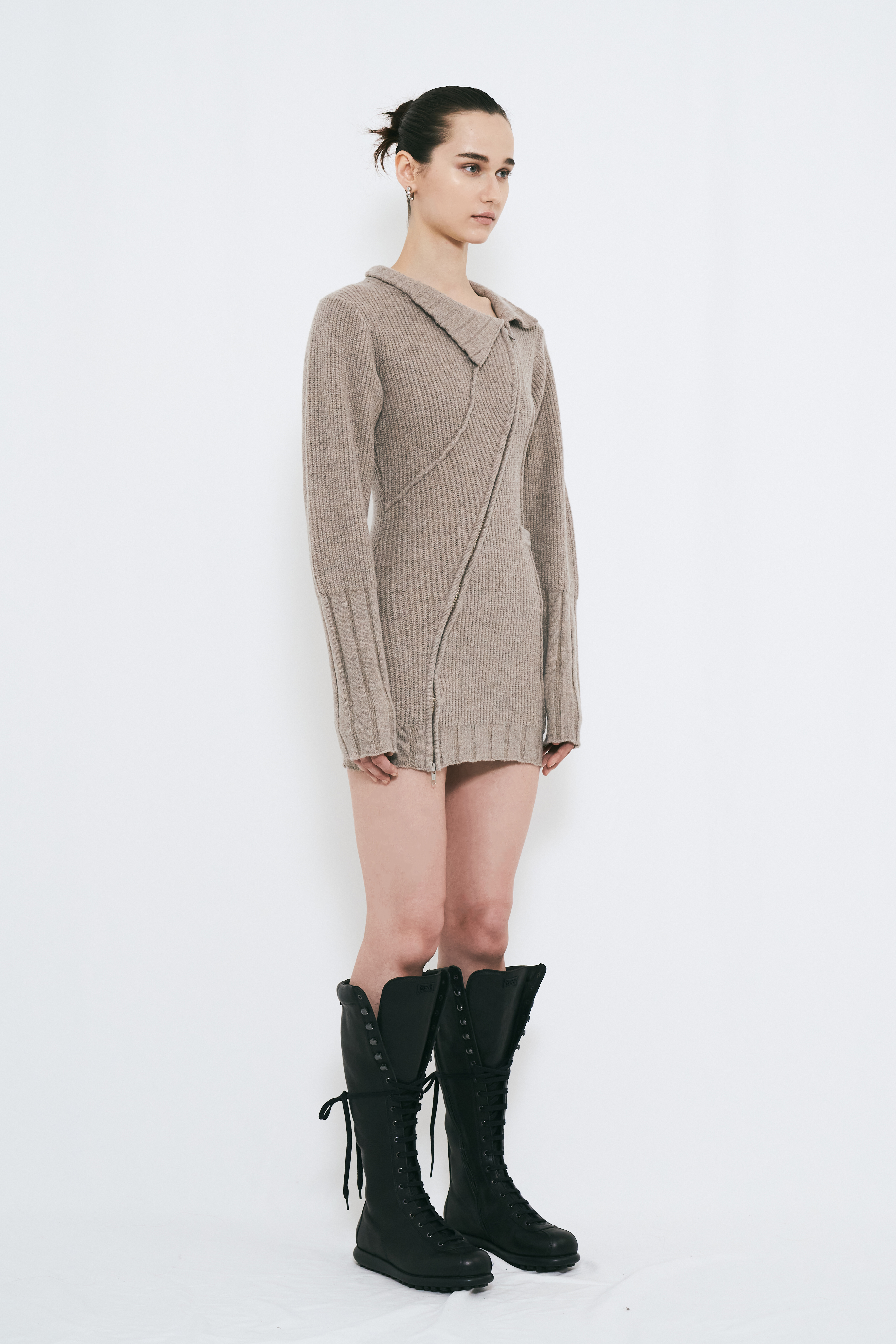 【PRE ORDER】DOUBLE ZIP KNIT DRESS / BEIGE