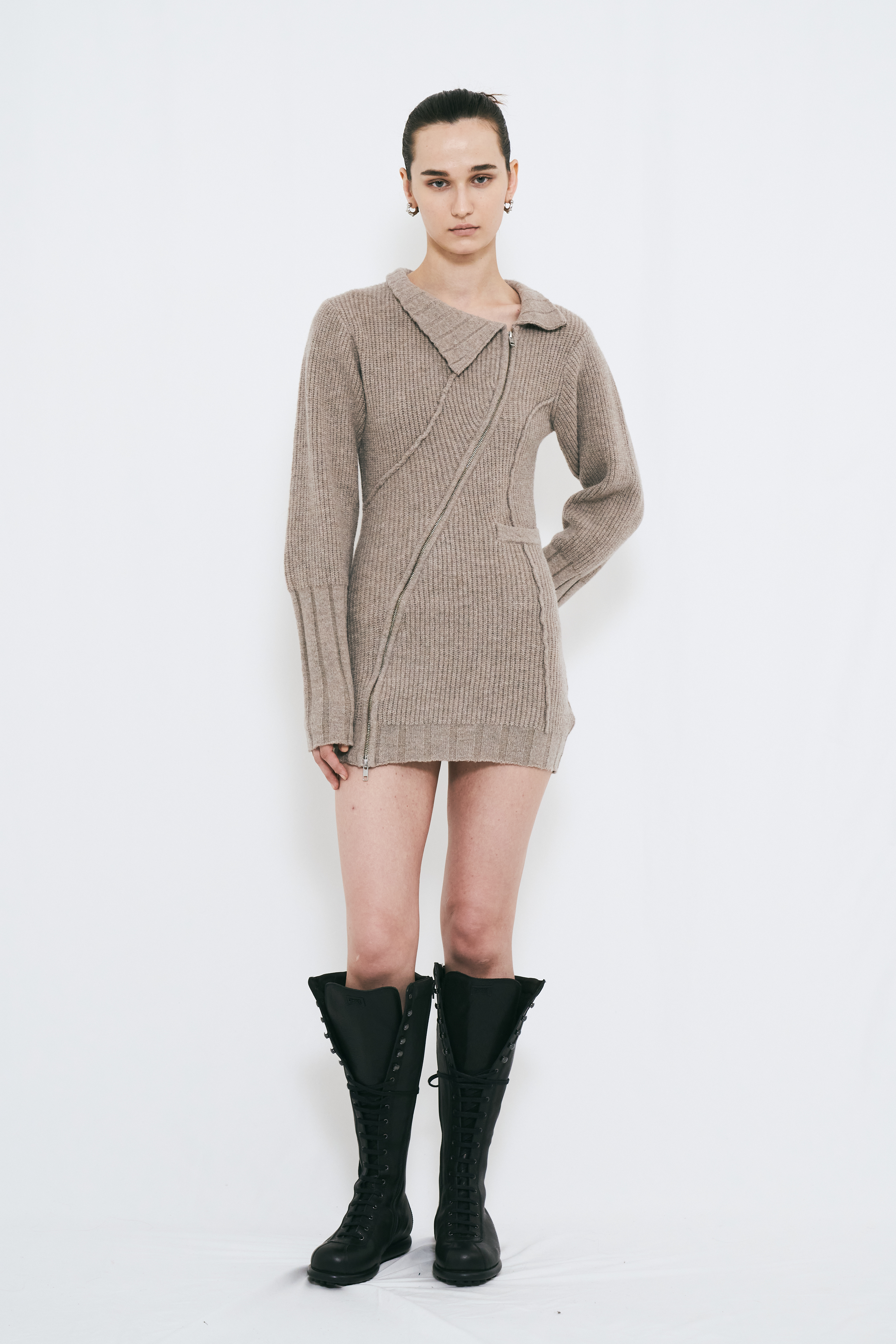 【PRE ORDER】DOUBLE ZIP KNIT DRESS / BEIGE