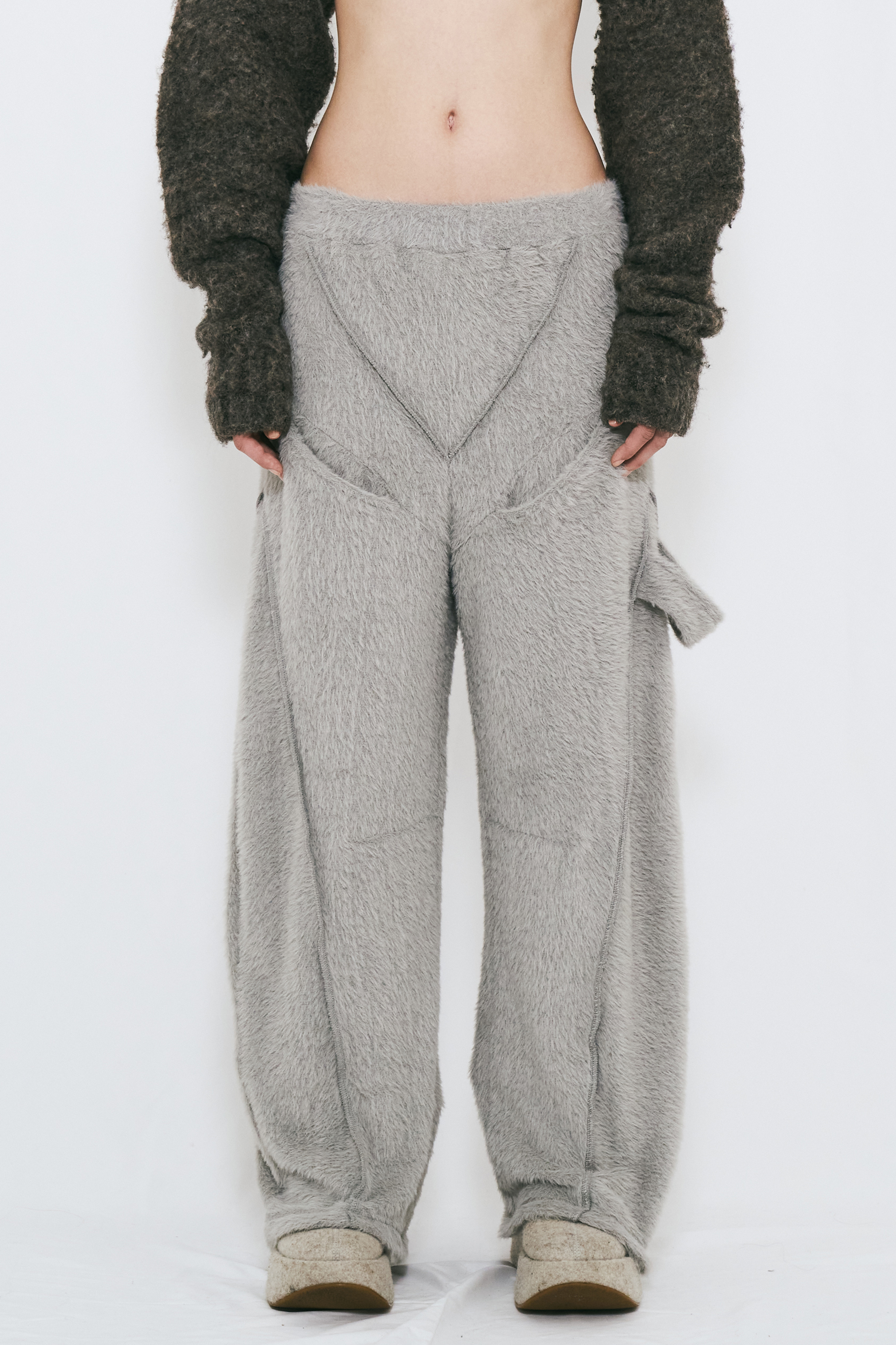 SHAGGY SWEAT PANTS / GRAY