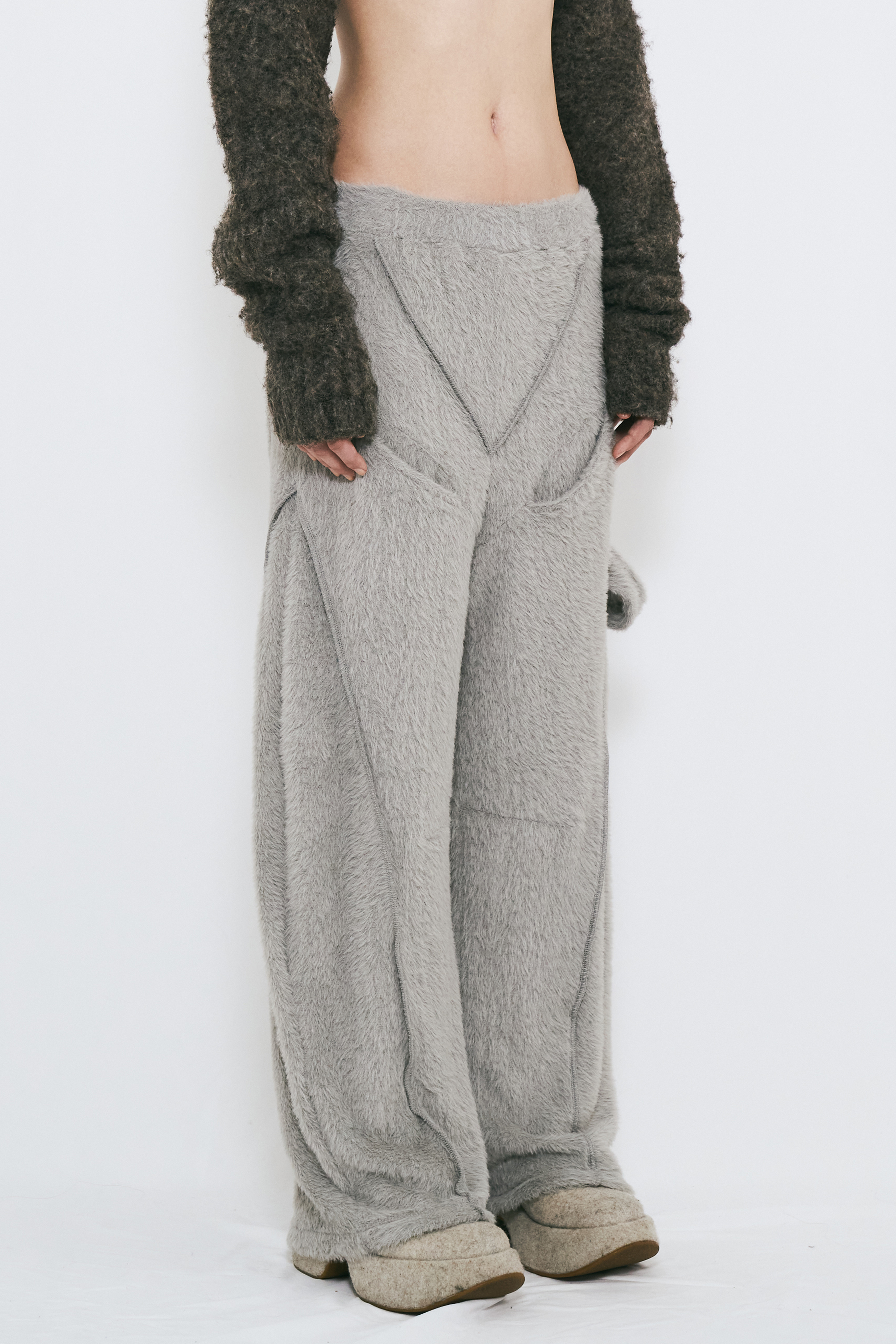 SHAGGY SWEAT PANTS / GRAY